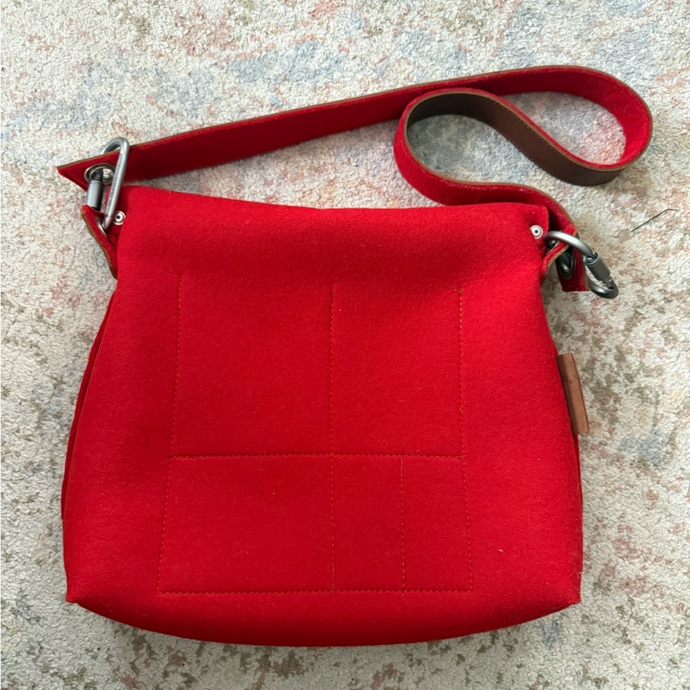 Rambag UK Handmade Red Women’s Wool felt Fold Over Cross Body Bag - Picture 7 of 8